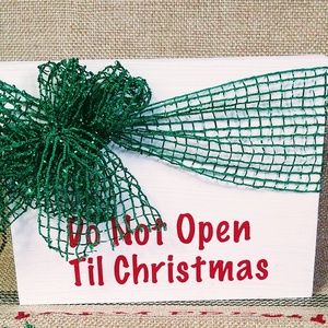 HANDCRAFTED TIERED TRAY DECOR/MINI WOOD SIGN/DO NOT OPEN TIL CHRISTMAS GIFT SIGN